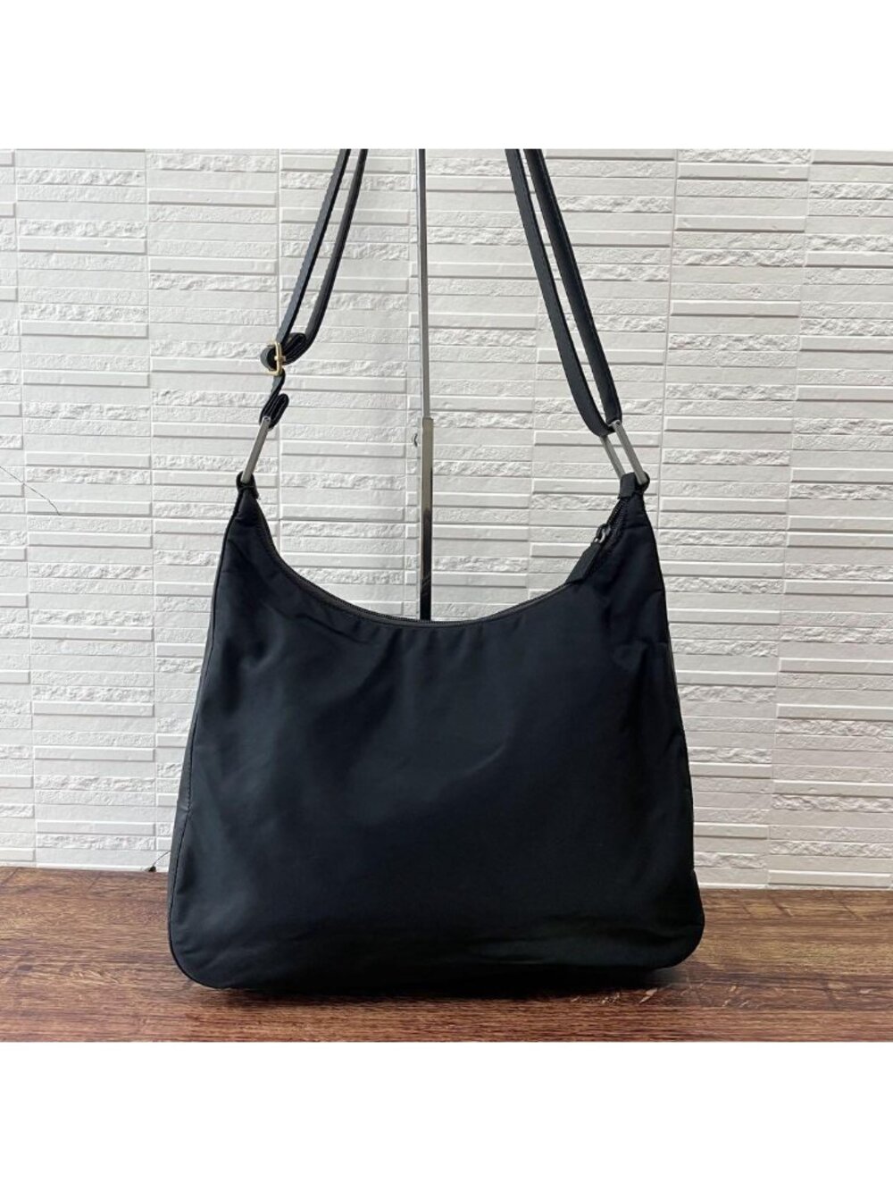 Prada Nylon Triangle Plate Logo Shoulder Bag Black - Picture 2 of 10